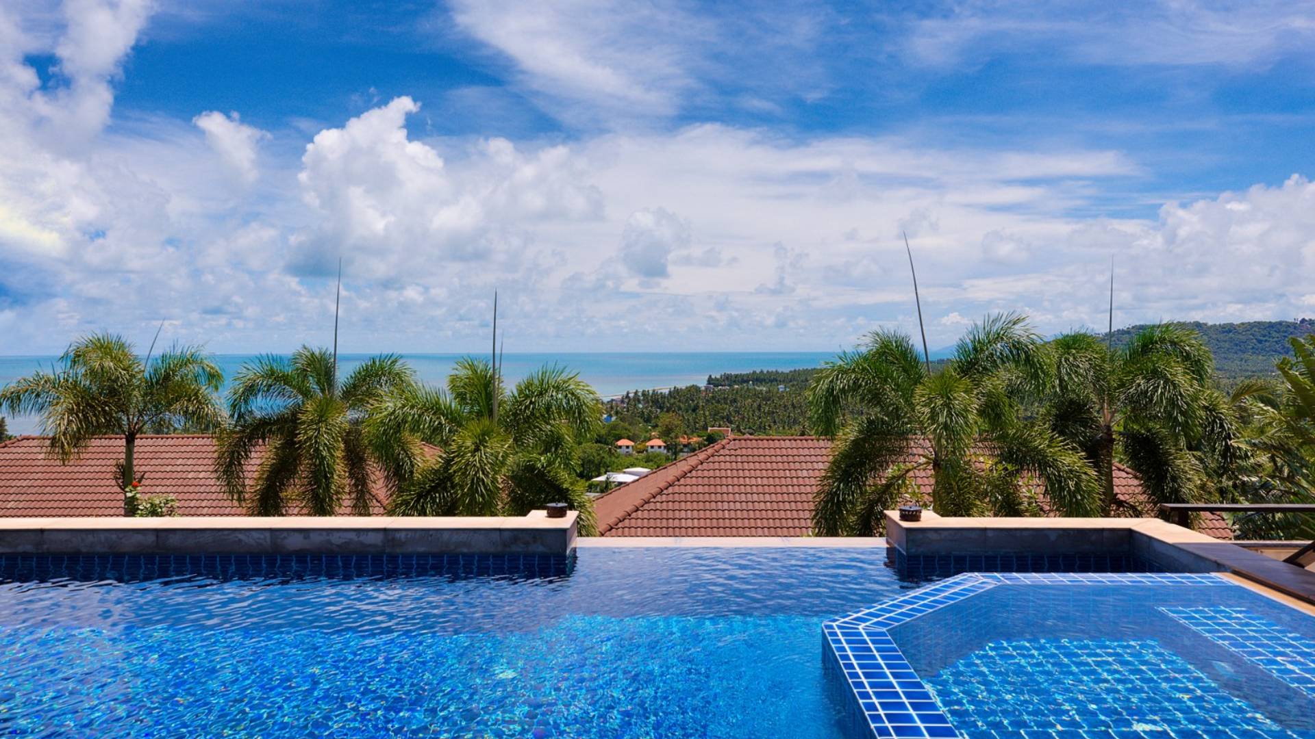 bs-3-bedroom Villa with sea view and pool